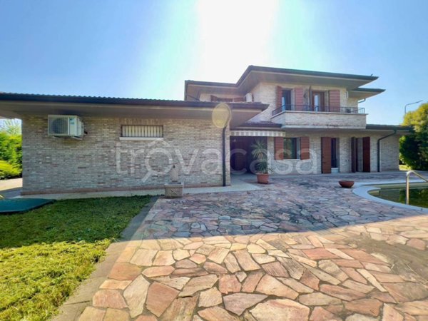 casa indipendente in vendita a Borgo Virgilio in zona Virgilio