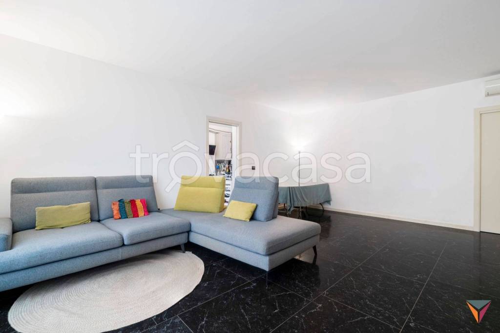 appartamento in vendita a Borgo Virgilio in zona Virgilio