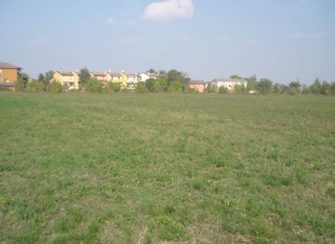 terreno edificabile in vendita a Borgo Virgilio in zona Virgilio