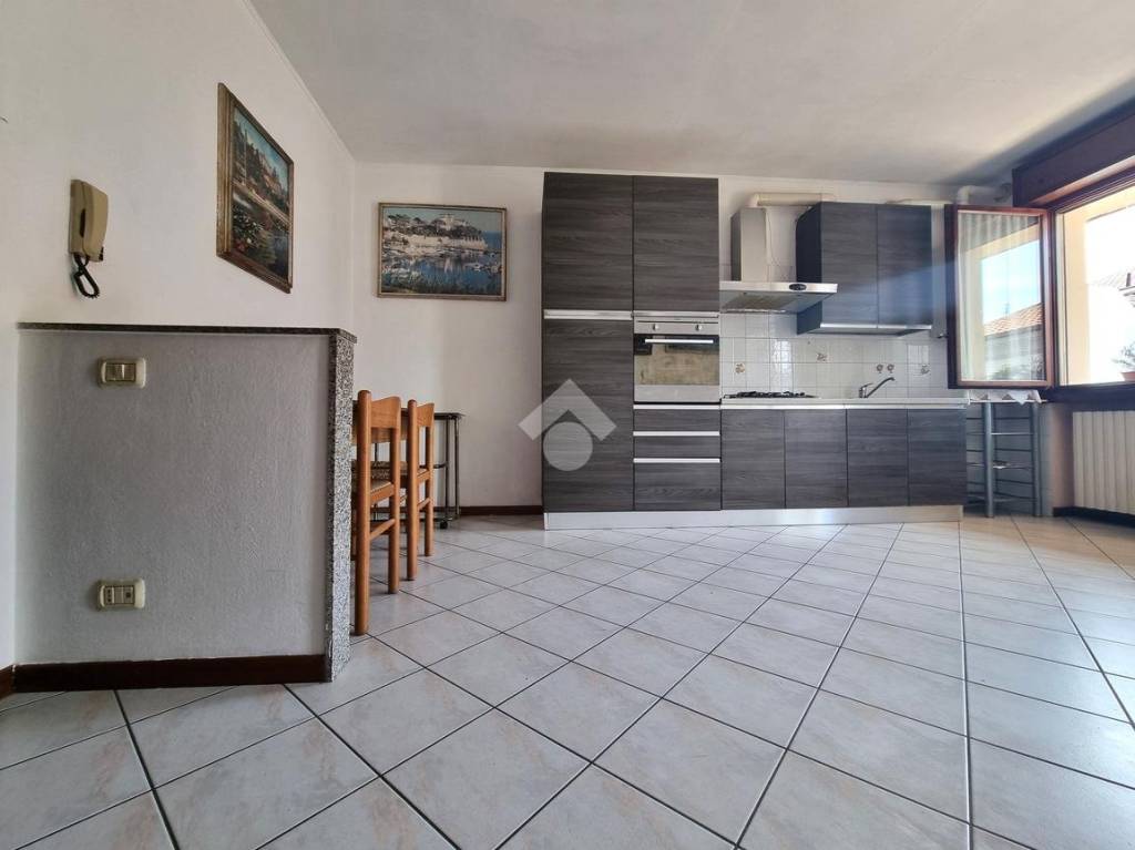 appartamento in vendita a Borgo Virgilio in zona Virgilio