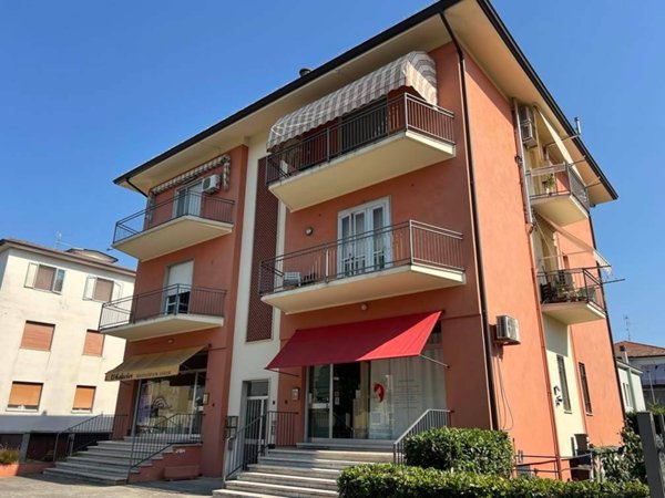 appartamento in vendita a Borgo Virgilio in zona Virgilio