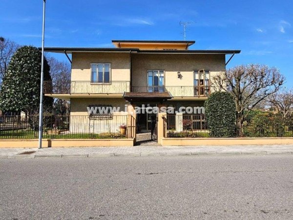 casa indipendente in vendita a Borgo Virgilio in zona Virgilio