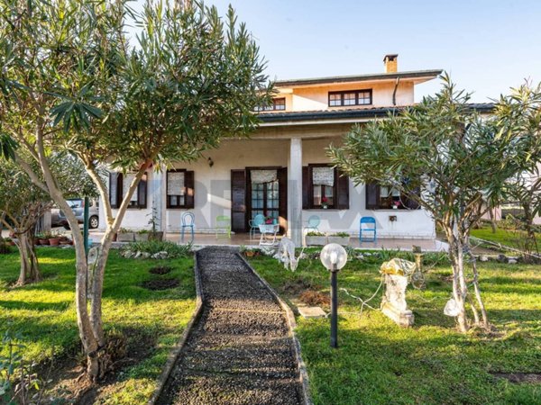 casa indipendente in vendita a Borgo Virgilio in zona Virgilio