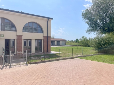 casa semindipendente in vendita a Borgo Virgilio in zona Virgilio
