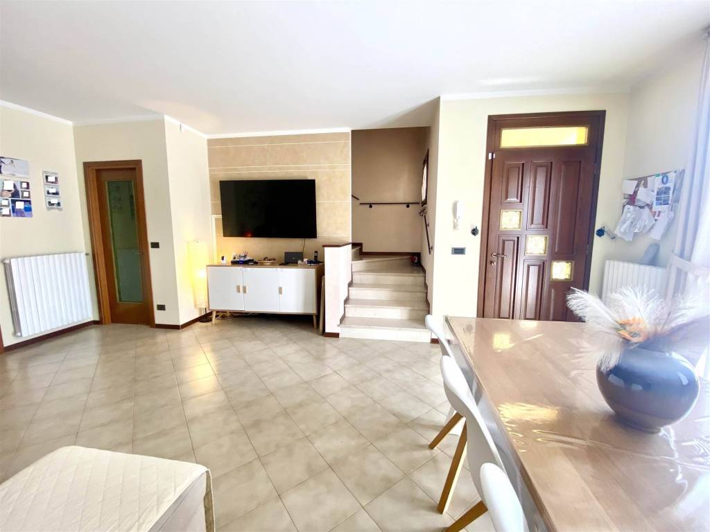 casa indipendente in vendita a Borgo Virgilio in zona Virgilio