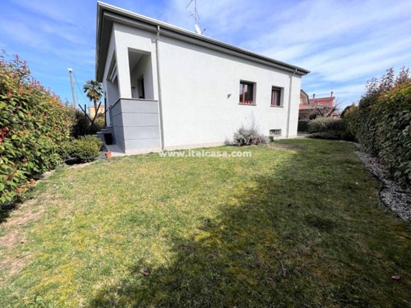 casa indipendente in vendita a Borgo Virgilio in zona Virgilio