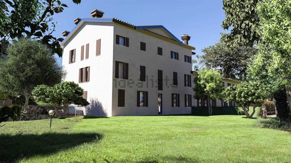 appartamento in vendita a Borgo Virgilio in zona Virgilio
