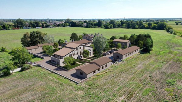 appartamento in vendita a Borgo Virgilio in zona Virgilio