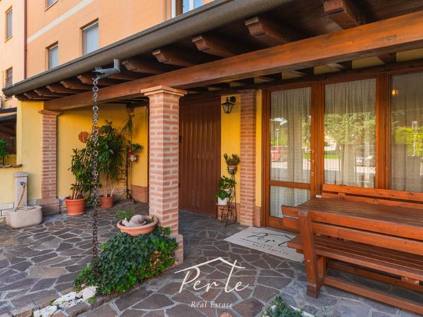 casa indipendente in vendita a Borgo Virgilio in zona Virgilio