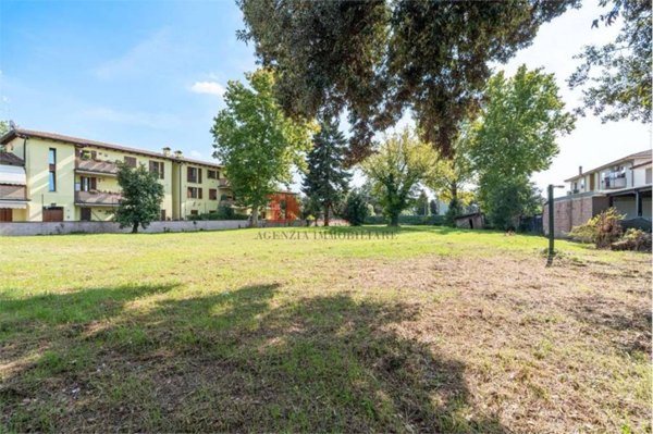 terreno agricolo in vendita a Borgo Virgilio in zona Virgilio