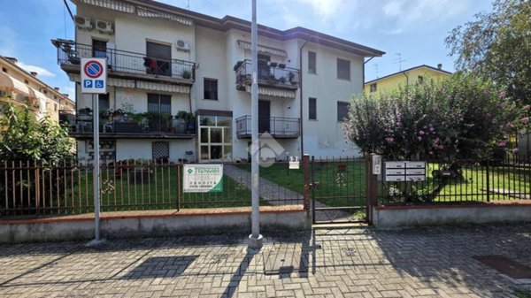 appartamento in vendita a Borgo Virgilio in zona Virgilio