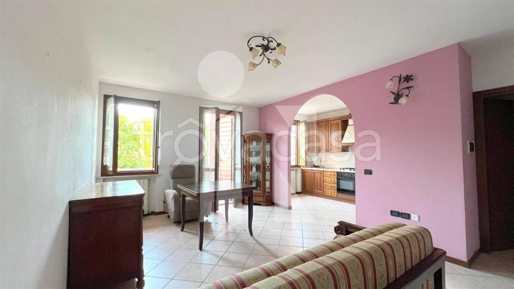appartamento in vendita a Borgo Virgilio in zona Virgilio