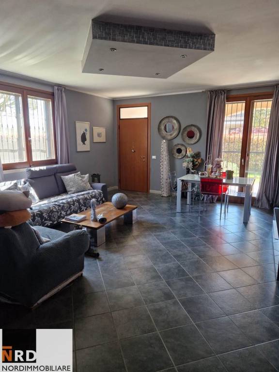 casa indipendente in vendita a Borgo Virgilio in zona Virgilio