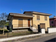 casa indipendente in vendita a Borgo Virgilio in zona Virgilio