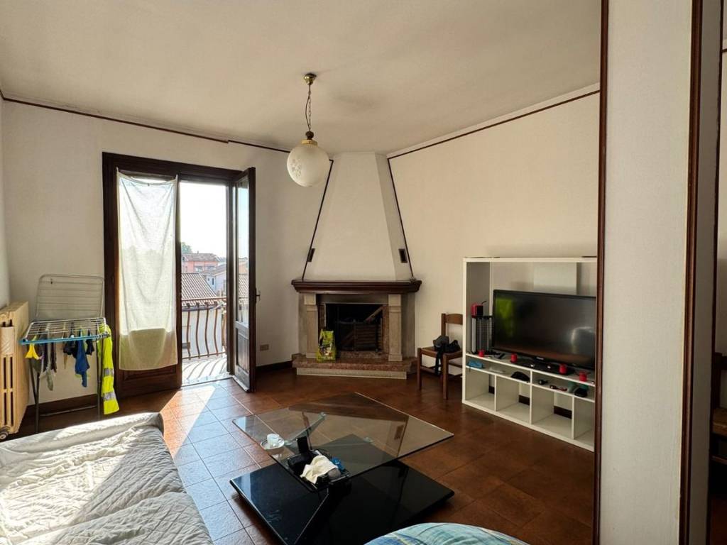 appartamento in vendita a Borgo Virgilio in zona Virgilio