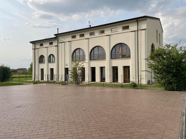 appartamento in vendita a Borgo Virgilio in zona Virgilio