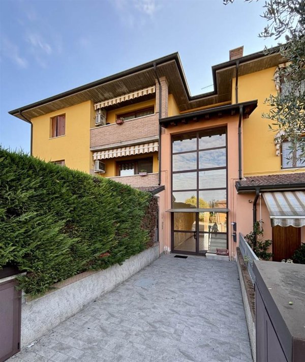 appartamento in vendita a Borgo Virgilio in zona Virgilio