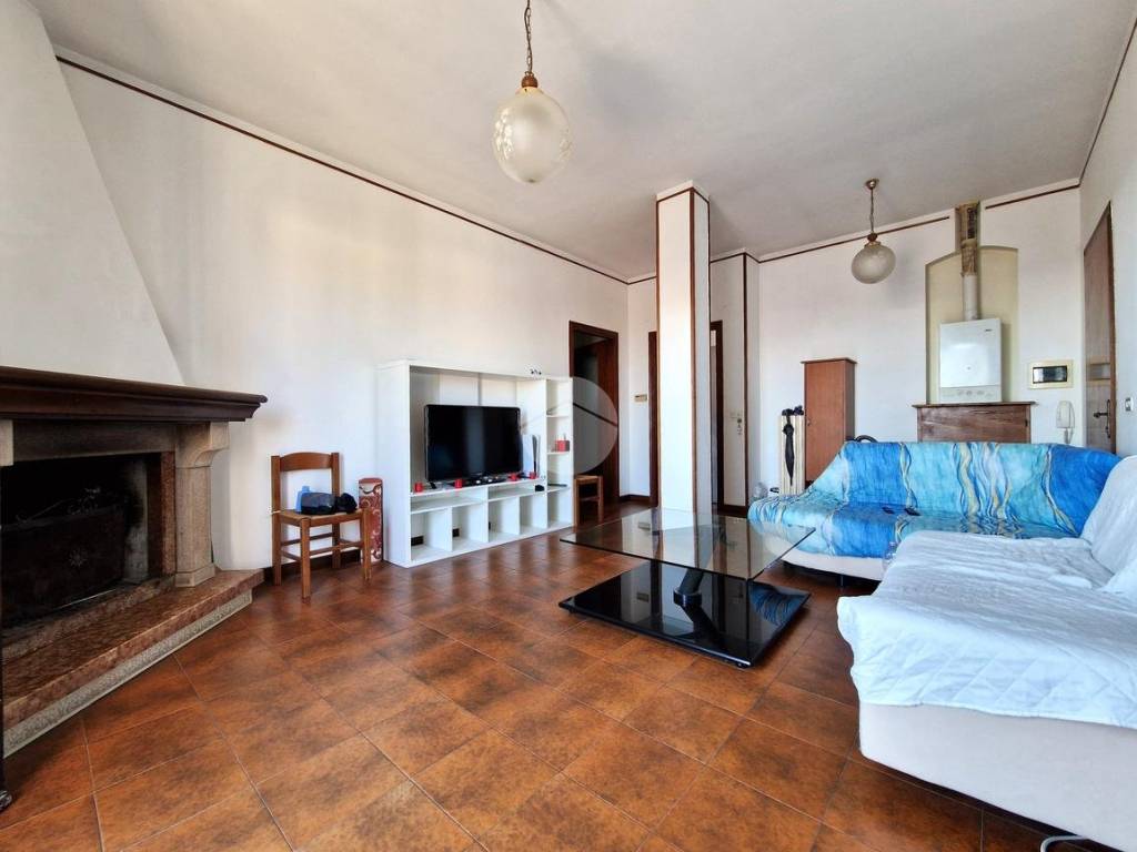 appartamento in vendita a Borgo Virgilio in zona Virgilio