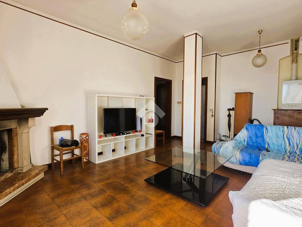 appartamento in vendita a Borgo Virgilio in zona Virgilio