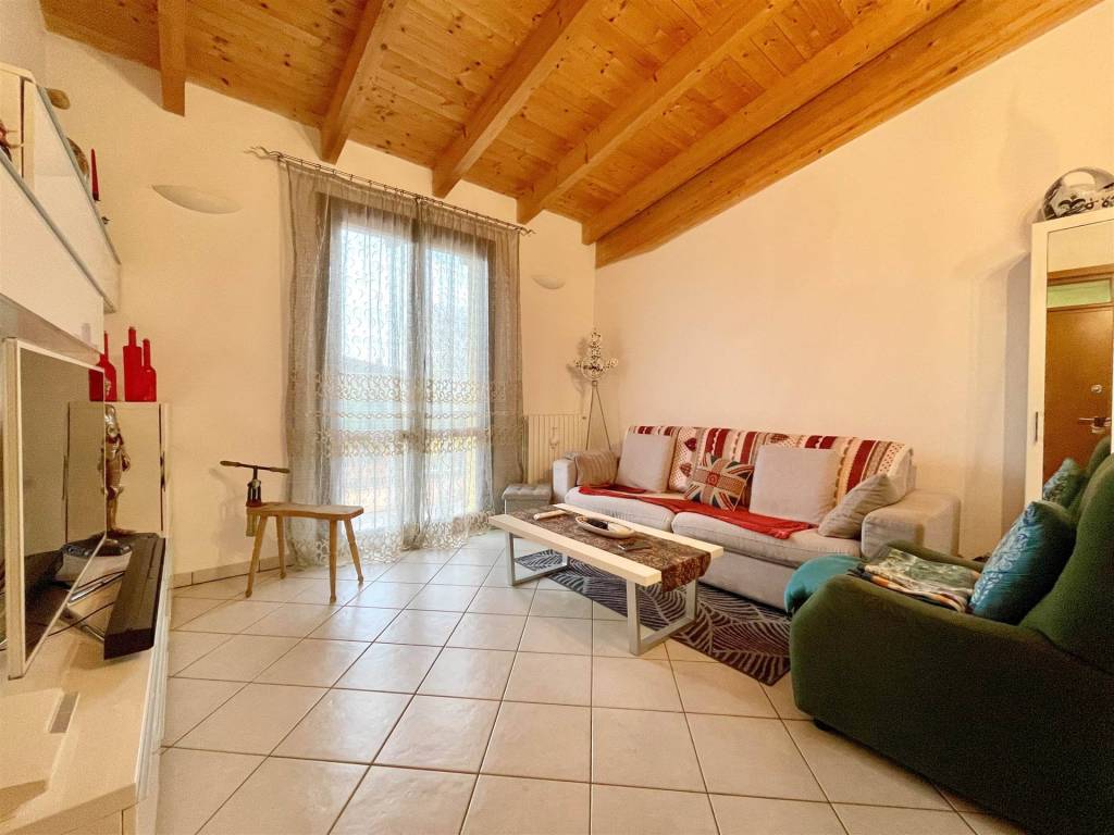 appartamento in vendita a Borgo Virgilio in zona Virgilio
