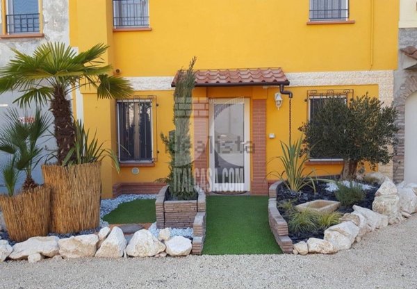 appartamento in vendita a Borgo Virgilio in zona Virgilio