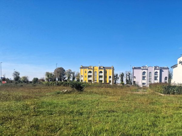 casa indipendente in vendita a Borgo Virgilio in zona Virgilio