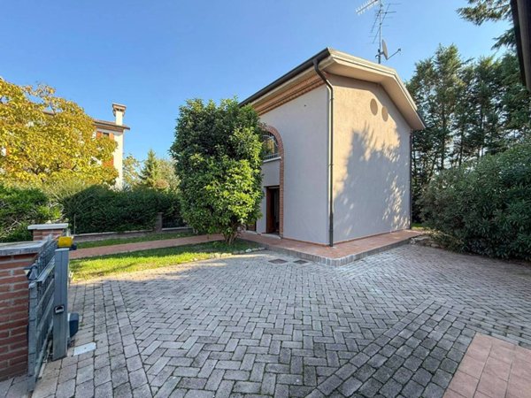 casa indipendente in vendita a Borgo Virgilio in zona Virgilio