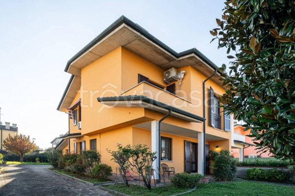 casa indipendente in vendita a Borgo Virgilio in zona Virgilio