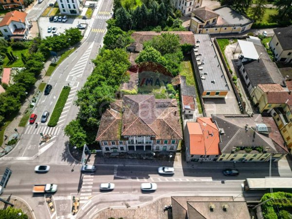 terreno edificabile in vendita a Borgo Virgilio in zona Virgilio