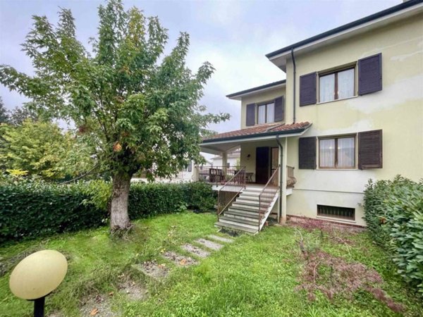 casa indipendente in vendita a Borgo Virgilio in zona Virgilio