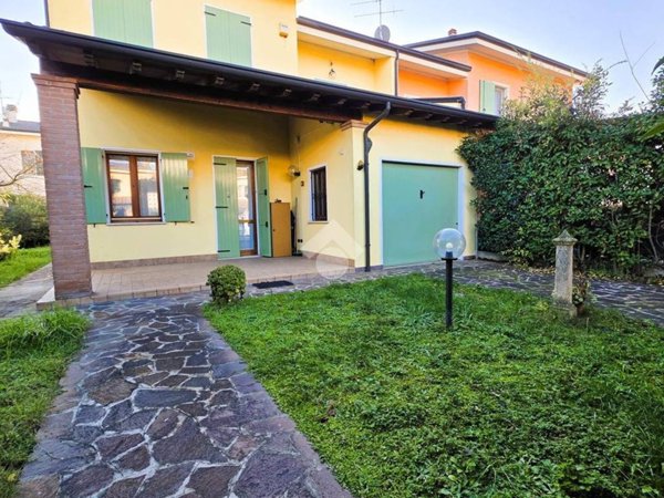 appartamento in vendita a Borgo Virgilio in zona Virgilio