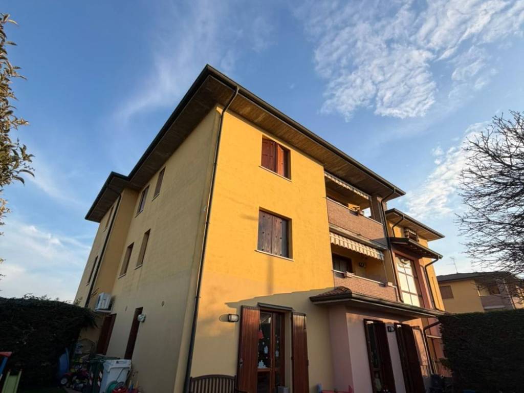 appartamento in vendita a Borgo Virgilio in zona Virgilio