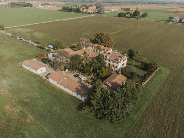 appartamento in vendita a Borgo Virgilio in zona Virgilio