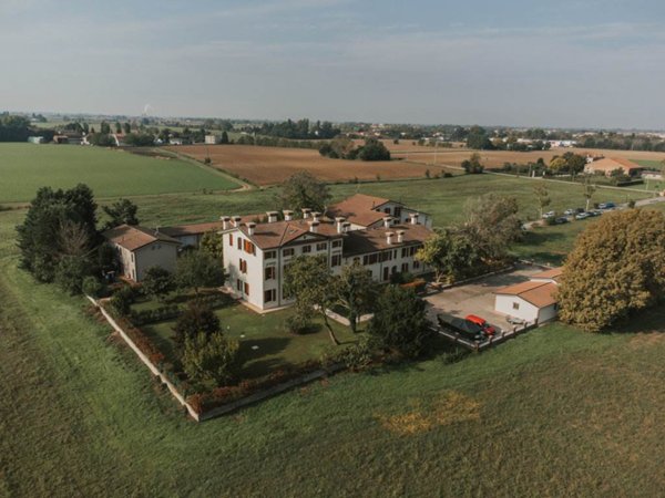 appartamento in vendita a Borgo Virgilio in zona Virgilio