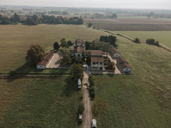 appartamento in vendita a Borgo Virgilio in zona Virgilio