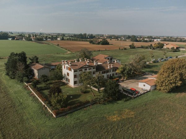 appartamento in vendita a Borgo Virgilio in zona Virgilio