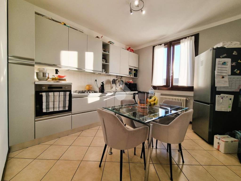 appartamento in vendita a Borgo Virgilio in zona Virgilio