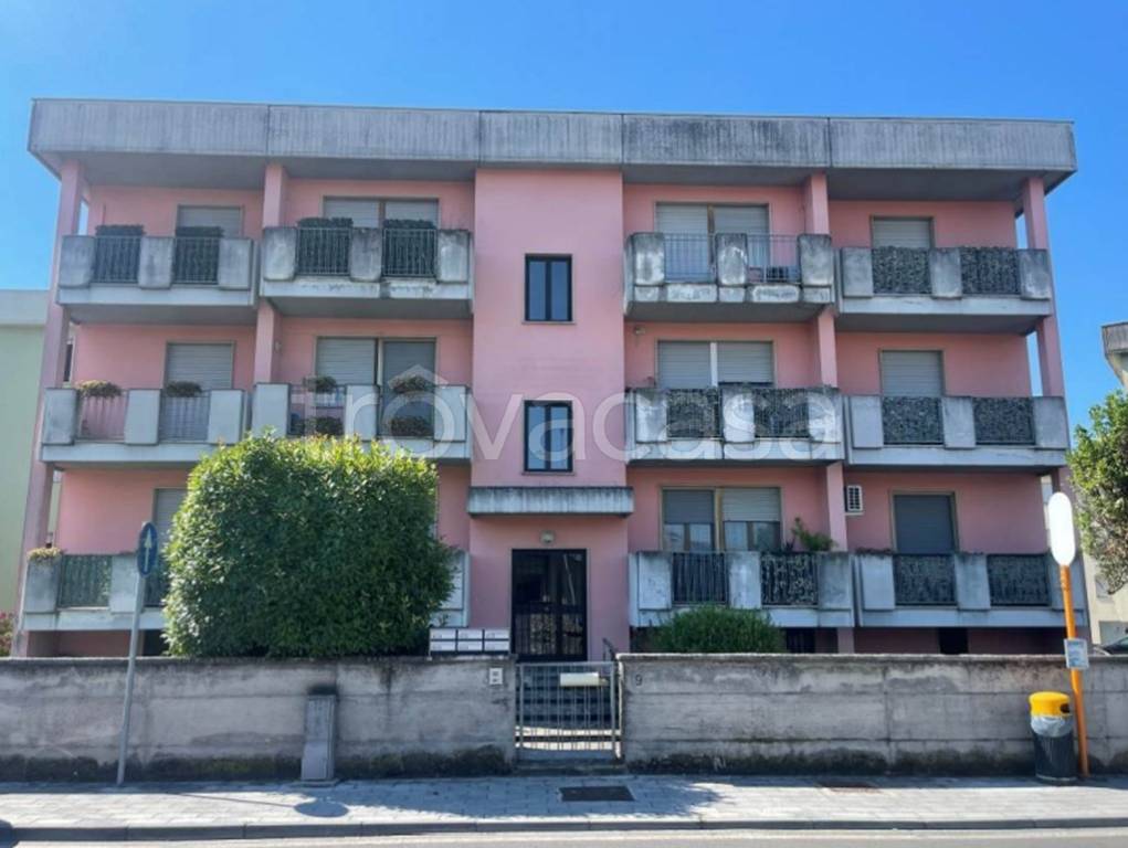 appartamento in vendita a Borgo Virgilio in zona Virgilio