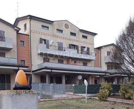 appartamento in vendita a Borgo Virgilio in zona Virgilio