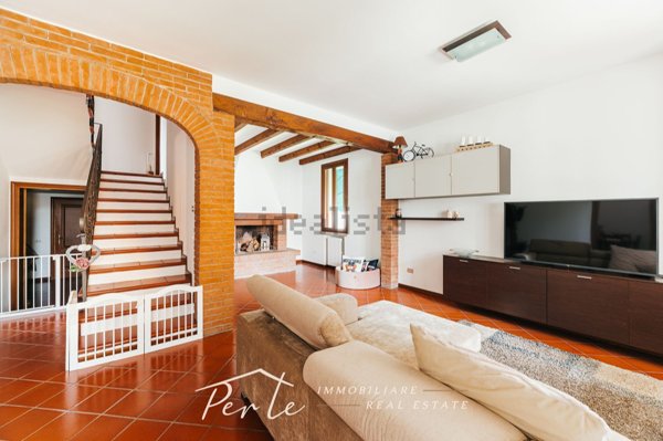 casa indipendente in vendita a Borgo Virgilio in zona Virgilio