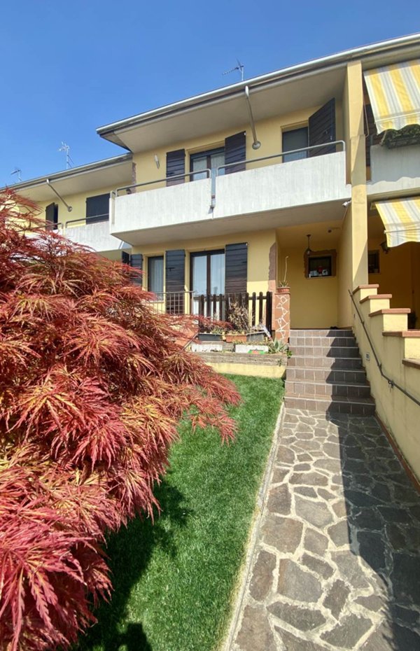 casa indipendente in vendita a Borgo Virgilio in zona Virgilio