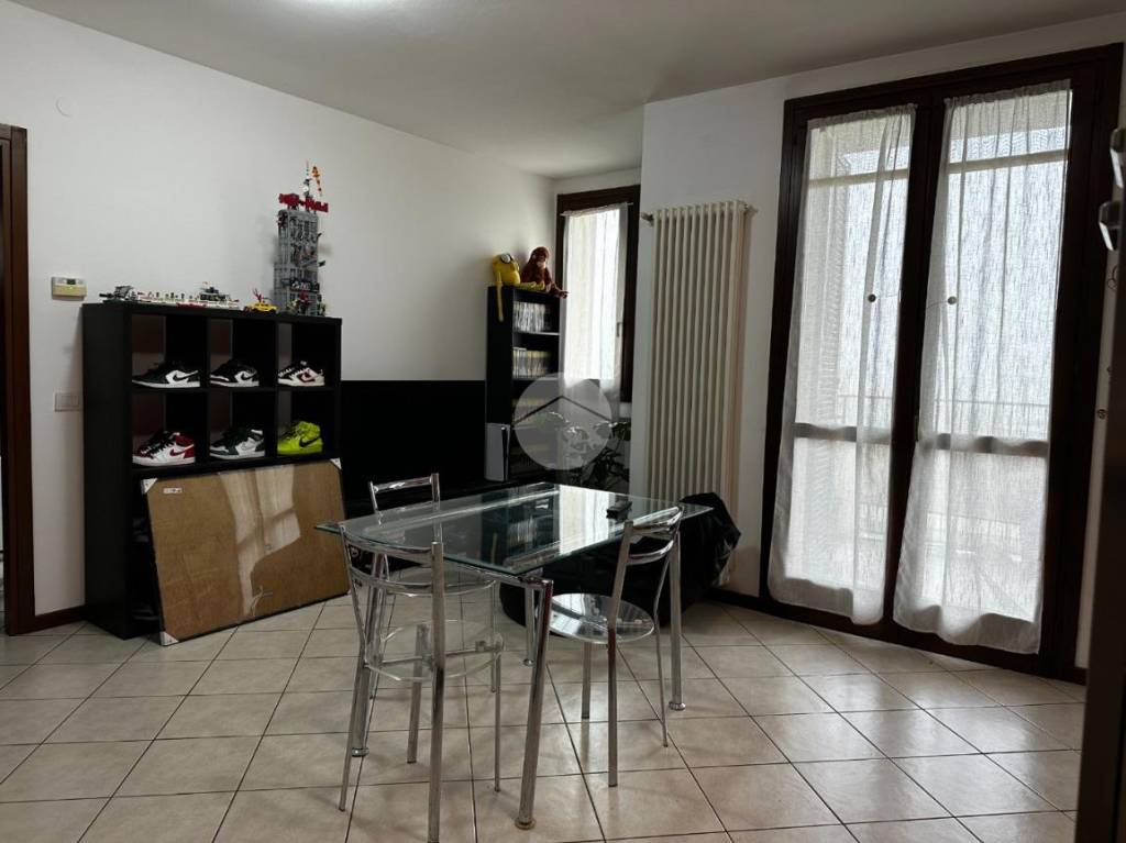 appartamento in vendita a Borgo Virgilio in zona Virgilio