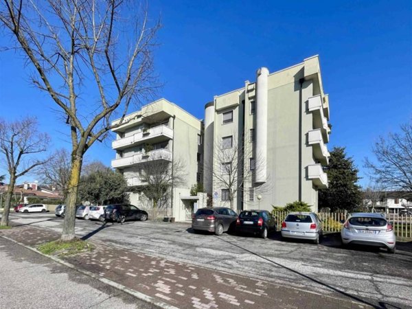 appartamento in vendita a Borgo Virgilio in zona Virgilio