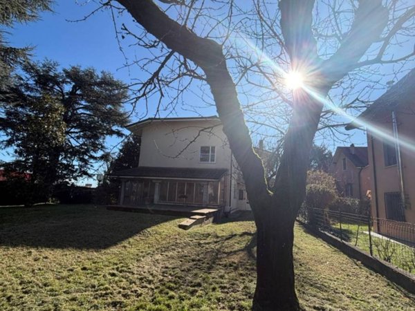 casa indipendente in vendita a Borgo Virgilio in zona Virgilio