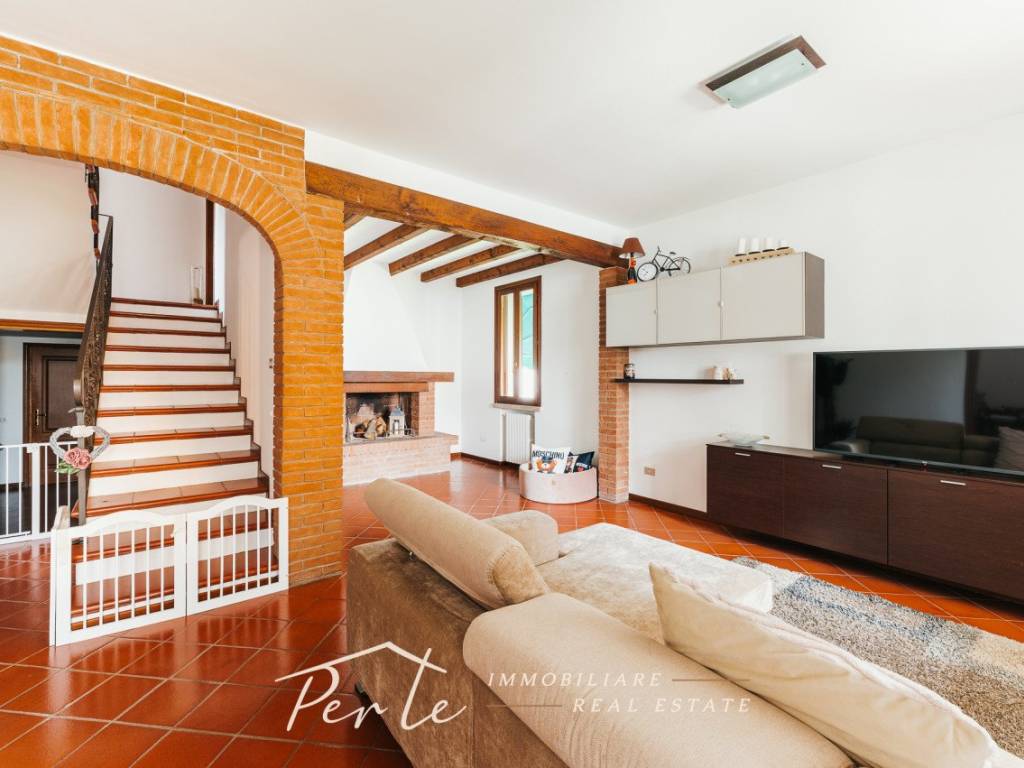 casa indipendente in vendita a Borgo Virgilio in zona Virgilio