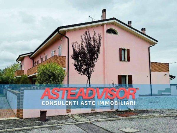 casa indipendente in vendita a Borgo Virgilio in zona Virgilio