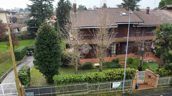 casa indipendente in vendita a Borgo Virgilio in zona Virgilio