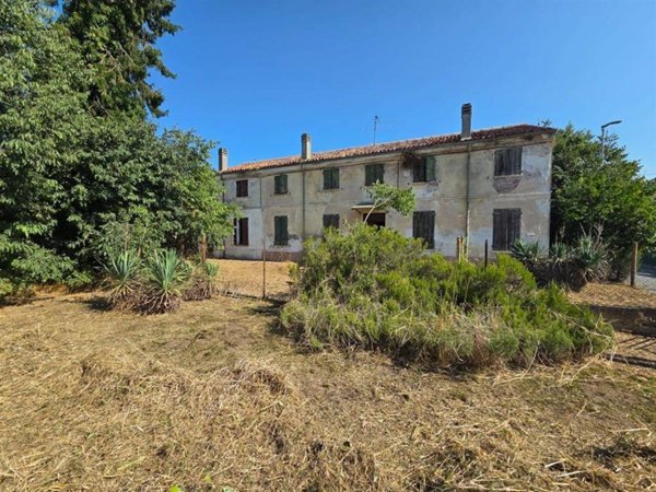 casa indipendente in vendita a Borgo Virgilio in zona Virgilio