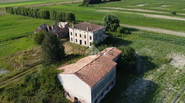 appartamento in vendita a Borgo Virgilio in zona Scorzarolo