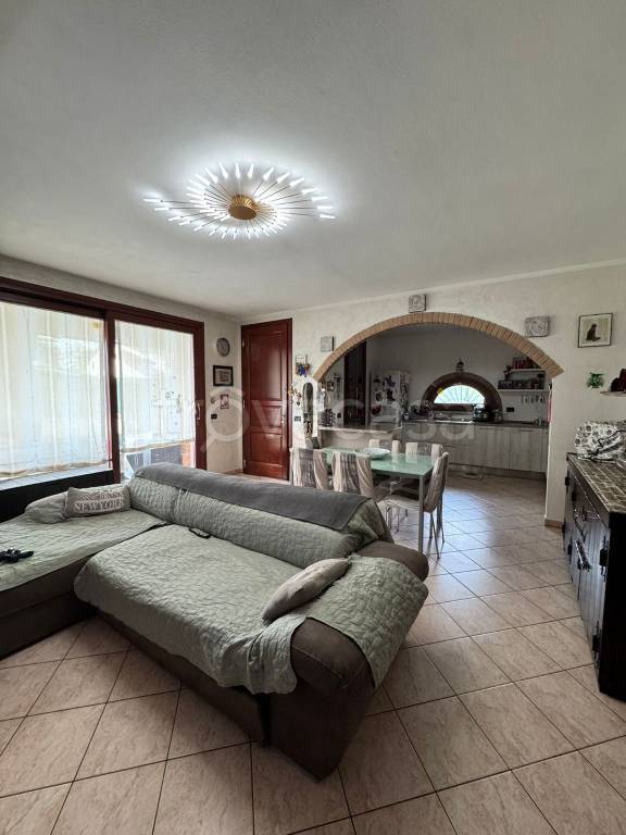 casa indipendente in vendita a Borgo Virgilio in zona Virgilio